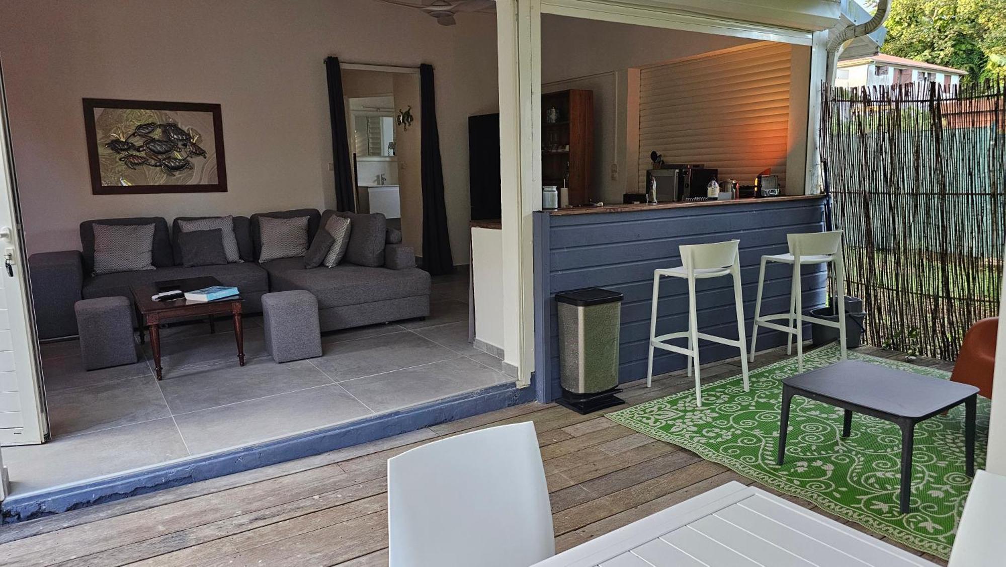 بيتي-بور Habitation Villa Les Cassias المظهر الخارجي الصورة